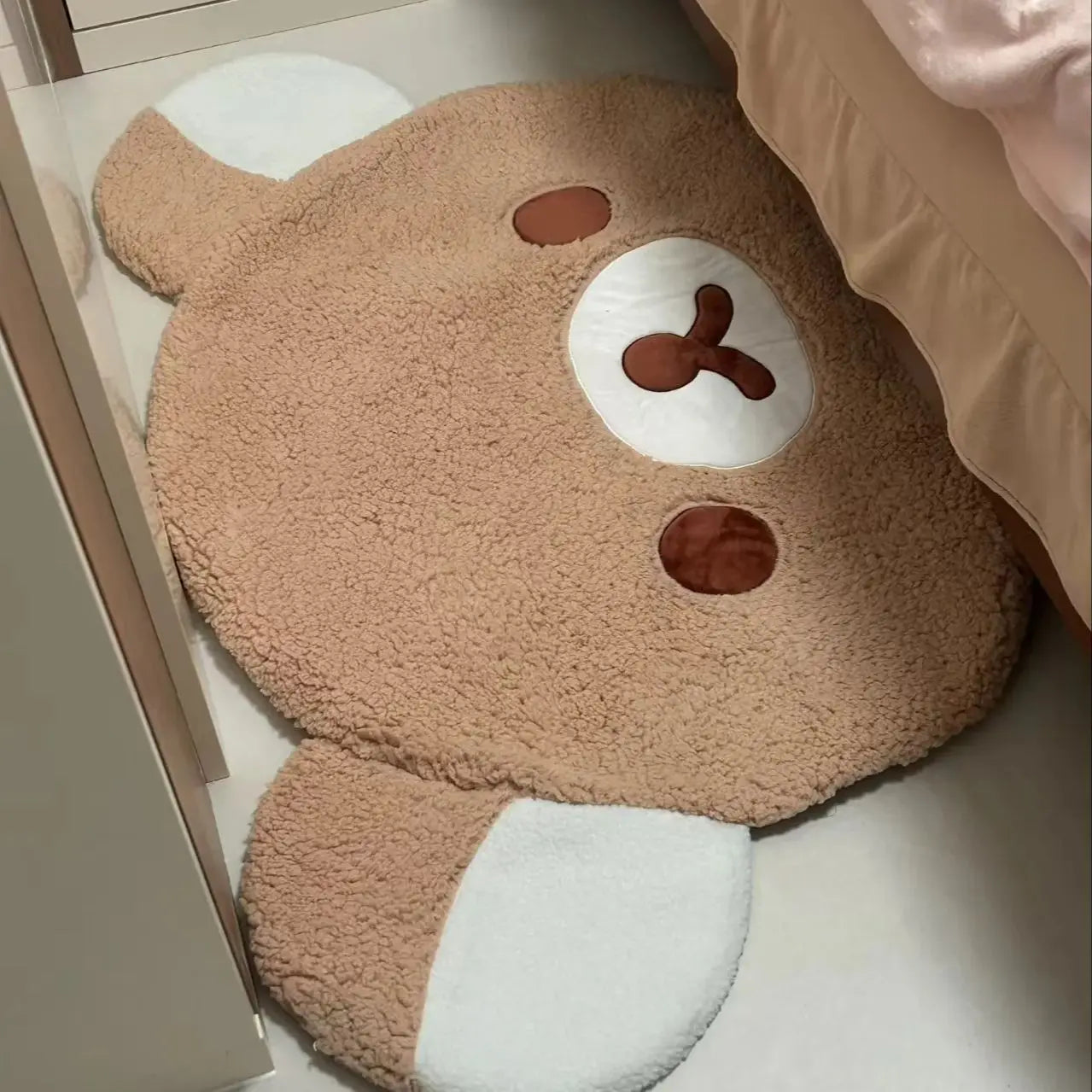 Cartoon Rilakkumas Plush Rug Kawaii Korilakkuma Bear Soft Floor Mat Bedroom Chair Bedside Lounge Rug Bathroom Doormat Home Decor